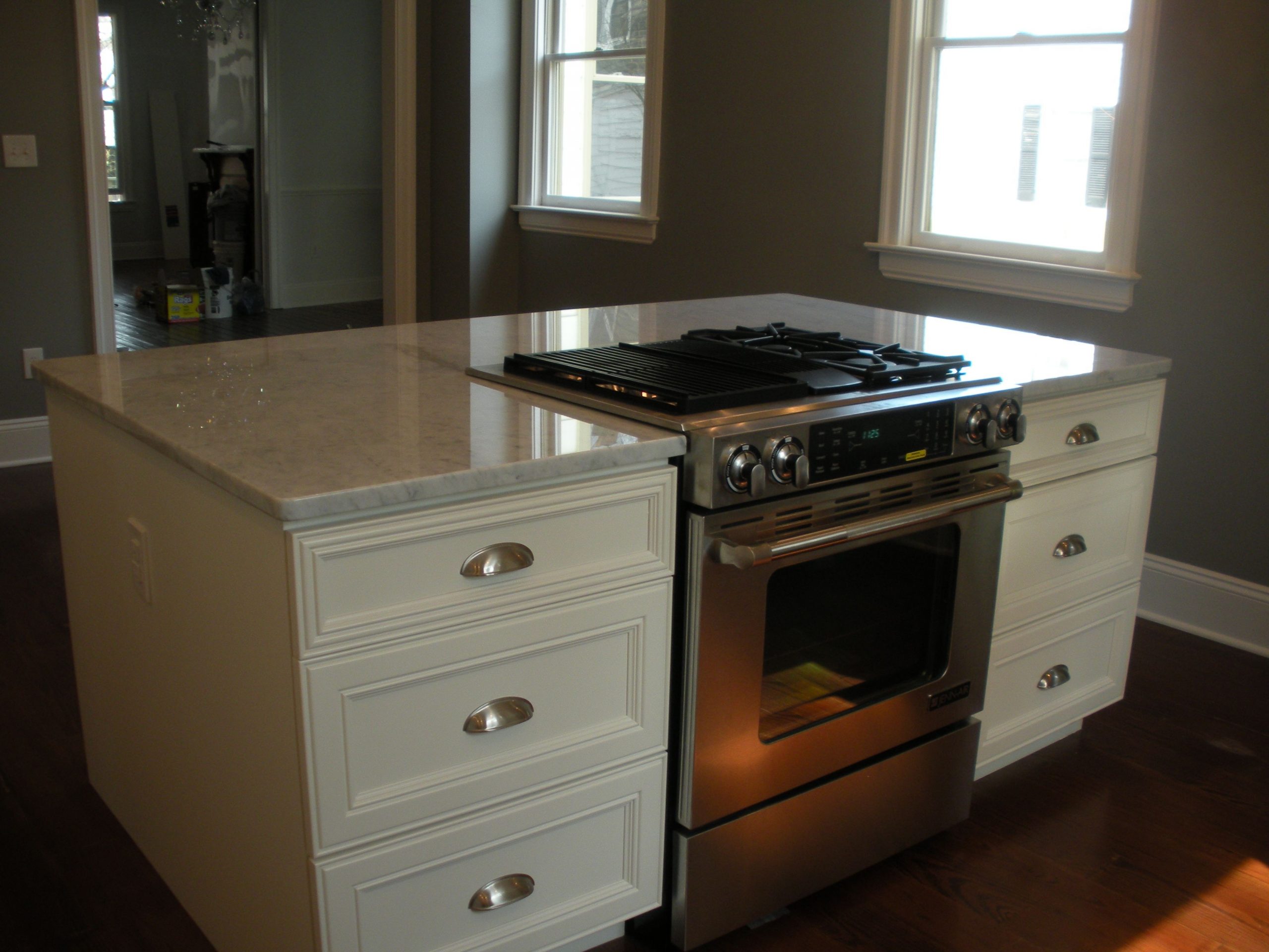countertop stove island
 downdraft drop in stove in island | Kitchen remodel small ..